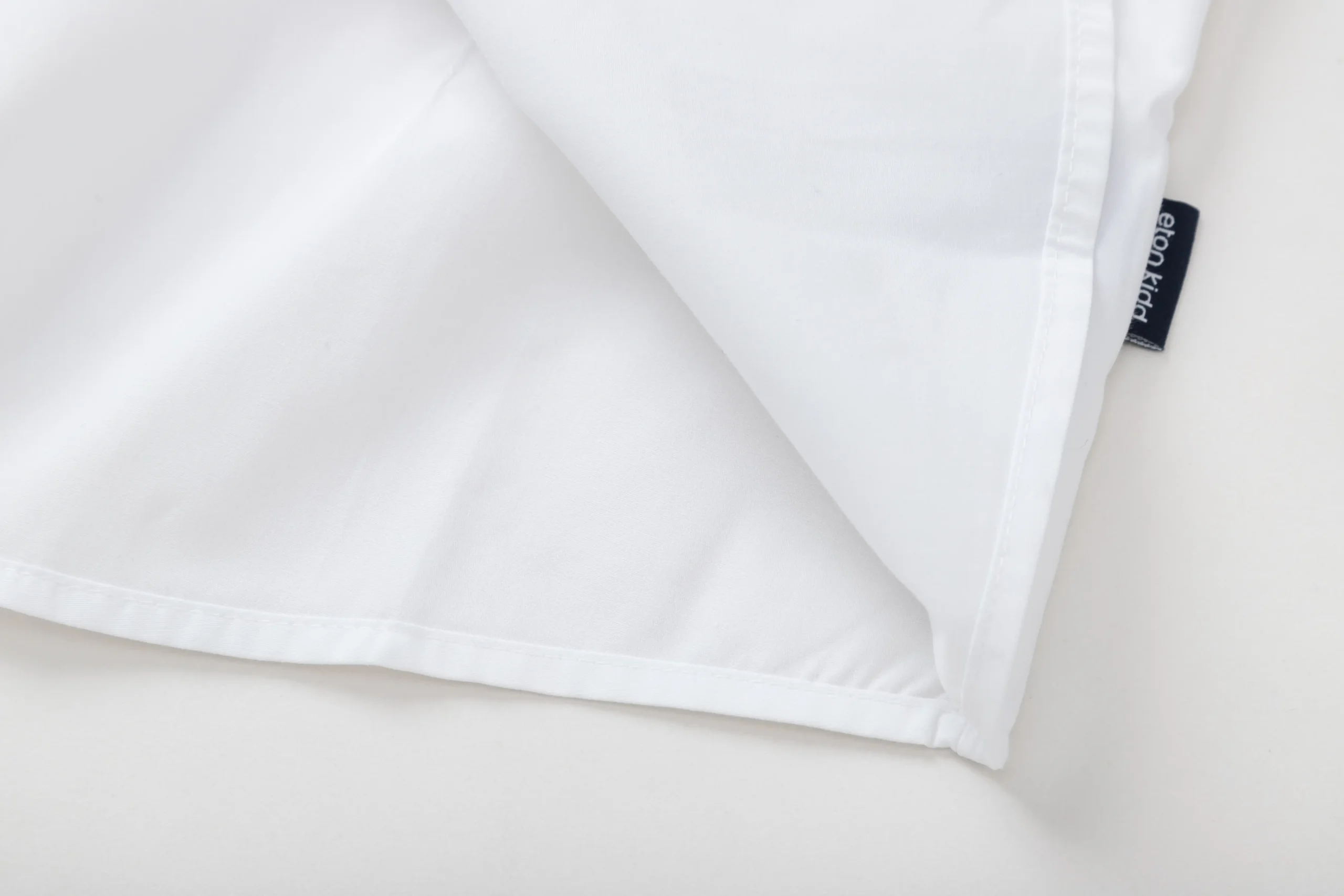 British Academy Girls’ Polar White Wrinkle-Resistant Long-Sleeved Shirt