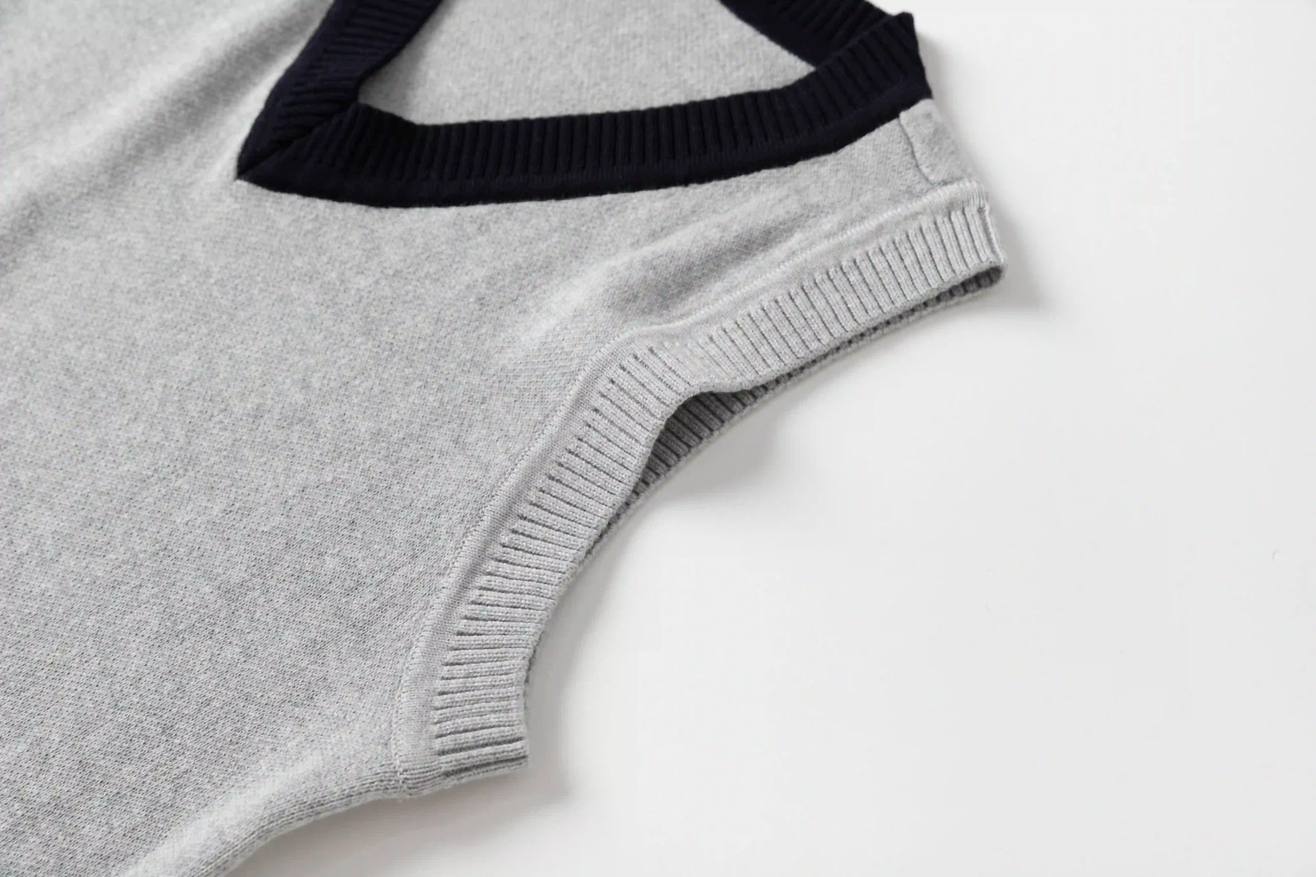 British Collegiate V-Neck Vest