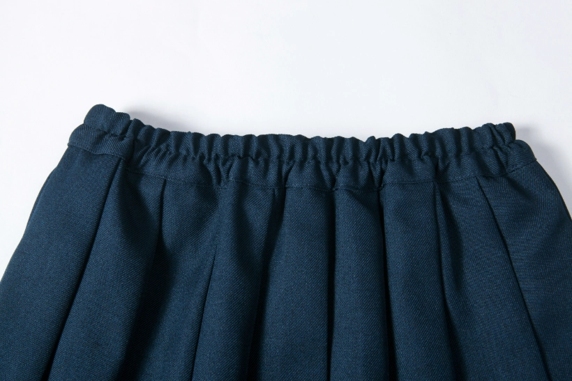 British-Inspired Girls’ Pleated Skirt-Navy Blue